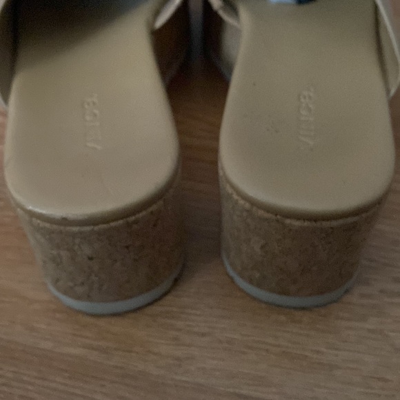 Vince. James-B Cappuccino Leather Cork Platform Sandals - Picture 8 of 9